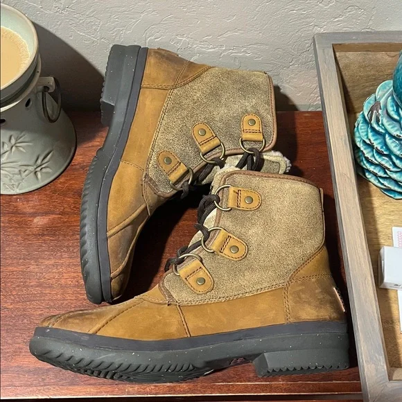 UGG Cecile Winter Duck Boots - Picture 8 of 12